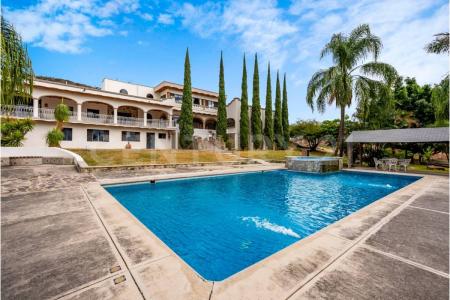 Cisnes 10,, Chapala, Jalisco 45907, Messico