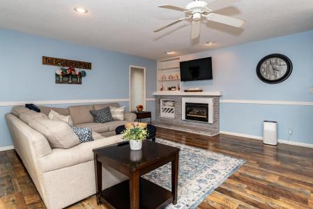1604 Wheeler Dr Drive, Ames, Iowa 50010