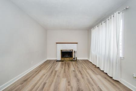 35 Taggart Way, Saddle Brook, NJ 07663, USA