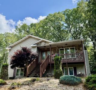 165 GROUSE RIDGE Lane, Drums, Pennsylvania 18222, USA