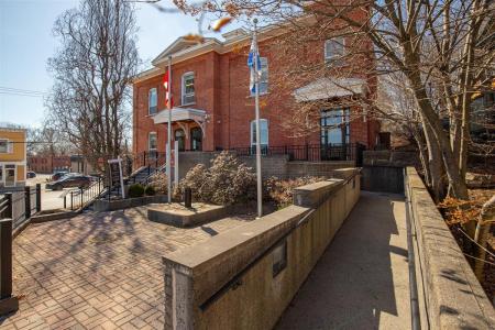 1Z Rue Principale, Bedford - Ville, Quebec J2N 1A0, Canada