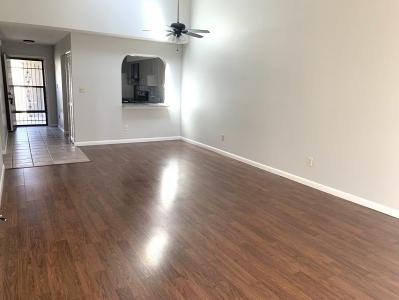 5429 Vineland Road Unit F, Orlando, Florida 32811, USA