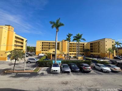 14961 SW 82nd Ln 21-202, Miami, Florida 33193, USA