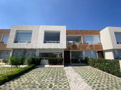 Ciruelas 432,, Calimaya, Meksyk (stan) 52220, Meksyk