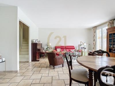 Evry, Île-de-France 91000, France