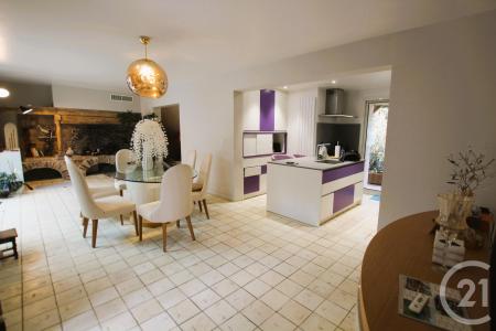 Gressy, Île-de-France 77410, アキタン