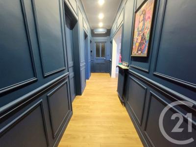 Nimes, Languedoc-Roussillon 30000, Pháp