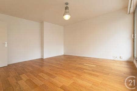 Courbevoie, Île-de-France 92400, アキタン