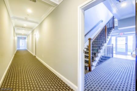 7 Whitteck St , 203, Butler Boro, NJ 07405-1574, USA