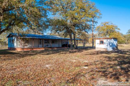 847 Littlehorn Ln, Stockdale, Texas 78160, États-Unis