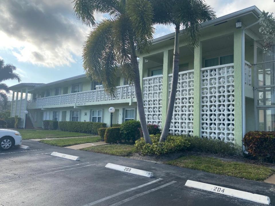 1720 NW 19th Terrace 102, Delray Beach, Florida 33445, Stati Uniti