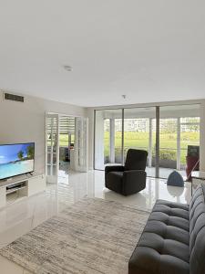 2601 S Palm Aire Drive 110, Pompano Beach, Floride 33069, États-Unis
