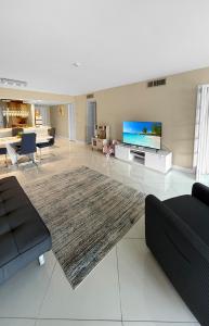 2601 S Palm Aire Drive 110, Pompano Beach, Floride 33069, États-Unis