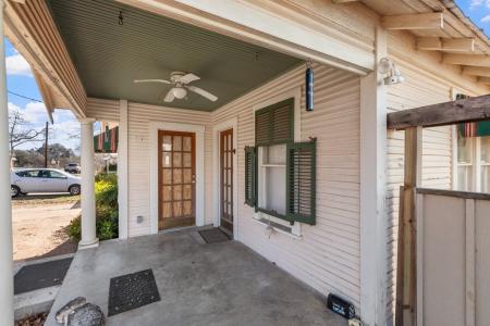 207 Mistletoe St, Fredericksburg, Texas 78624, USA