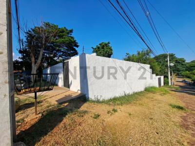 Batallón esquina 1° de marzo 40, Villa Elisa, Central 00001, Le Paraguay