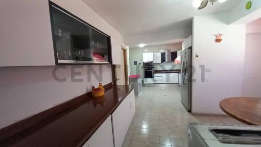 Avenida Bolivar Edificio Guaicaipuro, Puerto La Cruz, Anzoategui 6023, ベネズエラ