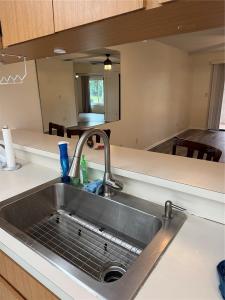 829 3RD AVENUE SW 2, LARGO, Florida 33770, Estados Unidos