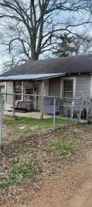 9794 Upper State Line Road, Vivian, Louisiana 71082, Estados Unidos