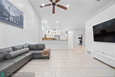 243 Coral Trace Ln, Delray Beach, Florida 33445, USA