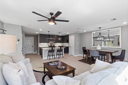 9936 Lanewell, Houston, Texas 77029, USA