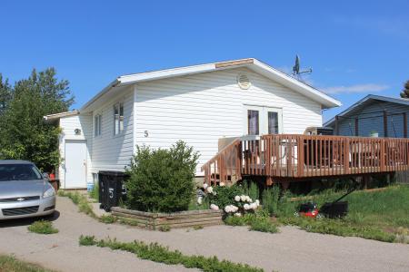 5 Dessy Place, Hay River, Northwest Territories X0E 0R3, Canada