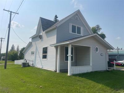 203 Shell River Avenue, Russell, 馬尼托巴 R0J1W0, 加拿大