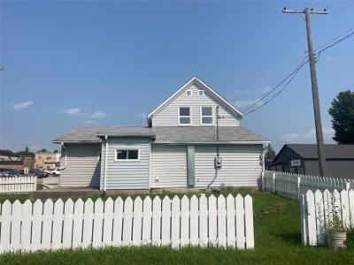 203 Shell River Avenue, Russell, 馬尼托巴 R0J1W0, 加拿大