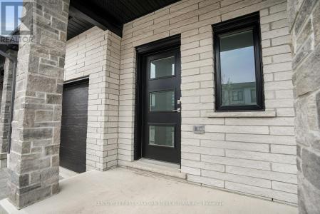 2700 BUROAK DRIVE, London North (north S), 安大略省 N6G 5B6, 加拿大