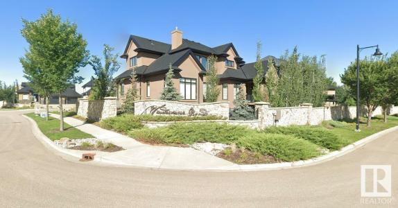 2795 WHEATON DRIVE NW, Edmonton, Alberta T6W 2M6, Canada