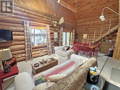 125 WINDIGOKAN LAKE RD, Beardmore, Ontario P0T 2G0, Canadá