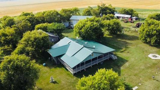 1 67014 ROAD, Melita, Manitoba R0M 1L0, Canada