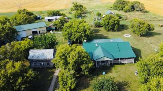 1 67014 ROAD, Melita, Manitoba R0M 1L0, Canada