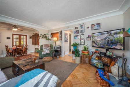 930 VERNON AVENUE, Penticton, British Columbia V2A 1P8, Canada