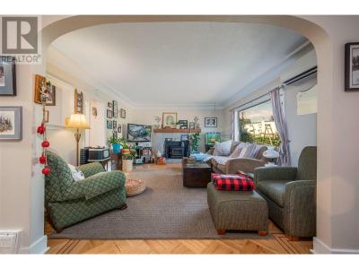 930 VERNON AVENUE, Penticton, Colombie-Britannique V2A 1P8, Canada