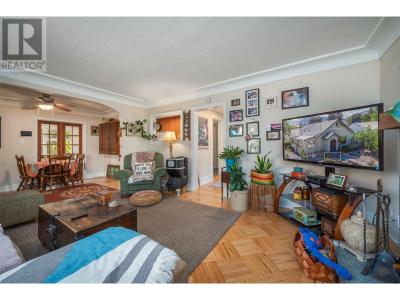 930 VERNON AVENUE, Penticton, Colombie-Britannique V2A 1P8, Canada