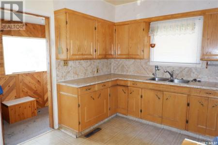 113 2ND AVENUE W, Mossbank, Saskatchewan S0H 3G0, CANADÁ