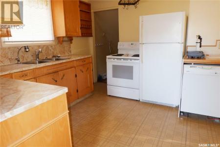 113 2ND AVENUE W, Mossbank, Saskatchewan S0H 3G0, CANADÁ