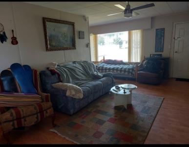 725 2ND AVE AVENUE, Keremeos, Columbia Britannica V0X 1N2, Canada