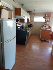 725 2ND AVE AVENUE, Keremeos, Columbia Britannica V0X 1N2, Canada