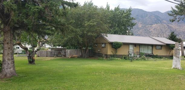 725 2ND AVE AVENUE, Keremeos, Columbia Britannica V0X 1N2, Canada