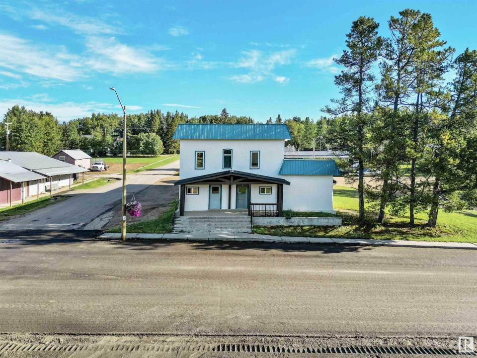 102 2 AVENUE, Winfield, Alberta T0C 2X0, Canada