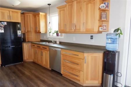 101 EMPIRE PLACE, Assiniboia, Saskatchewan S0H 0B0, Canada