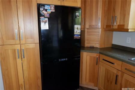 101 EMPIRE PLACE, Assiniboia, Saskatchewan S0H 0B0, Canada