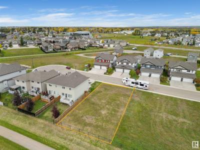 4009 & 4011 41 B AVENUE, Drayton Valley, Alberta T7A 0B5, Canada