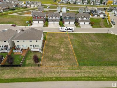 4009 & 4011 41 B AVENUE, Drayton Valley, Alberta T7A 0B5, Canada
