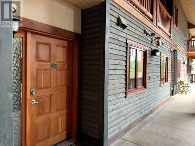 1005 MOUNTAIN VIEW ROAD, Rossland, British Columbia V0G 1Y0, Canada
