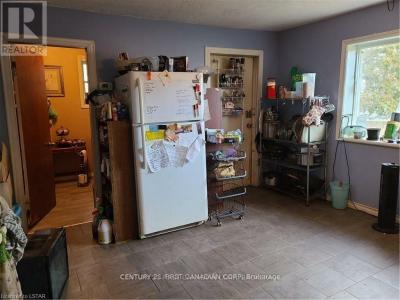 3226 WESTMINSTER DRIVE, London, Ontario N6H 1S5, CANADÁ