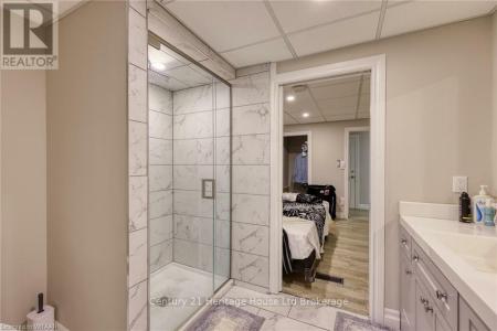 729 HOUNSFIELD STREET, Woodstock (woodstock - South), Ontario N4S 1P3, Canada