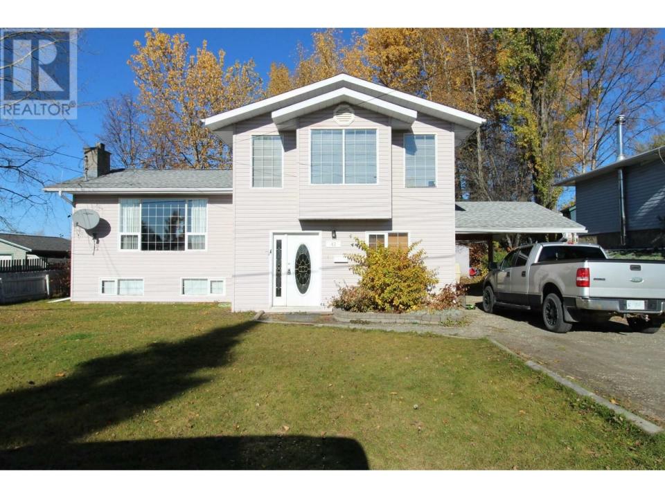 43 FINLAY FORKS CRESCENT, Mackenzie, Colombie-Britannique V0J 2C0, Canada
