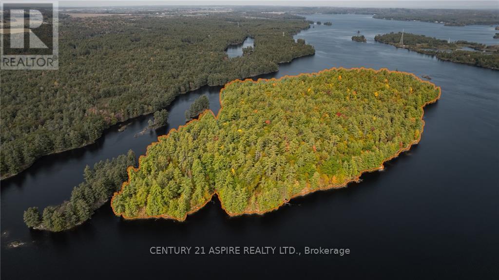 950 KERR LINE, Whitewater Region, Ontario K0J 1K0, Canadá